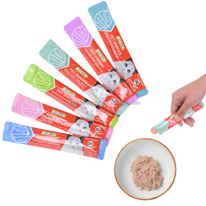 Factory Wholesale OEM Creamy Cat Snacks Wet Pet Cat Food OEM ODM Cat Snacks Stick